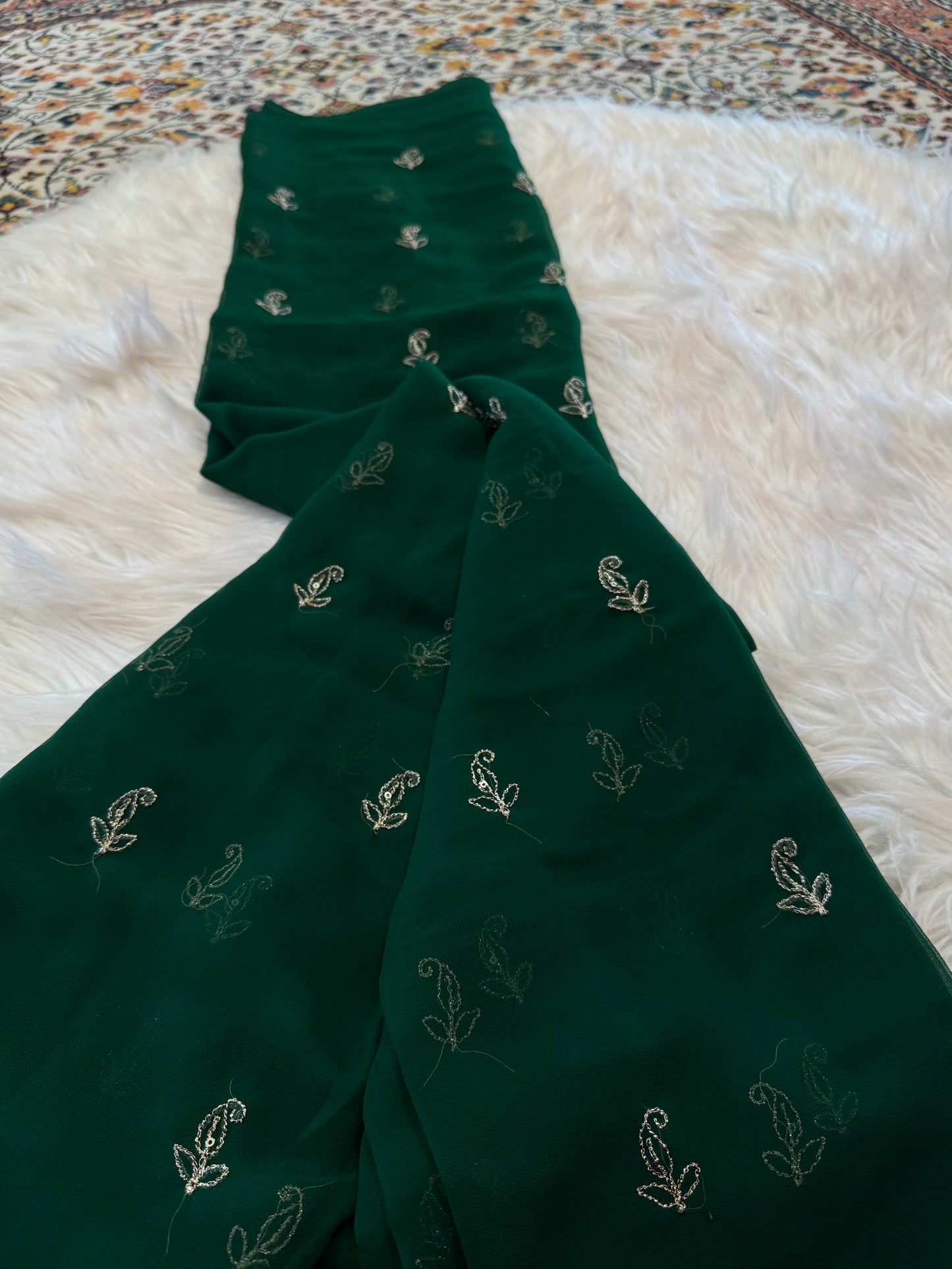 Aari sitara buti saree