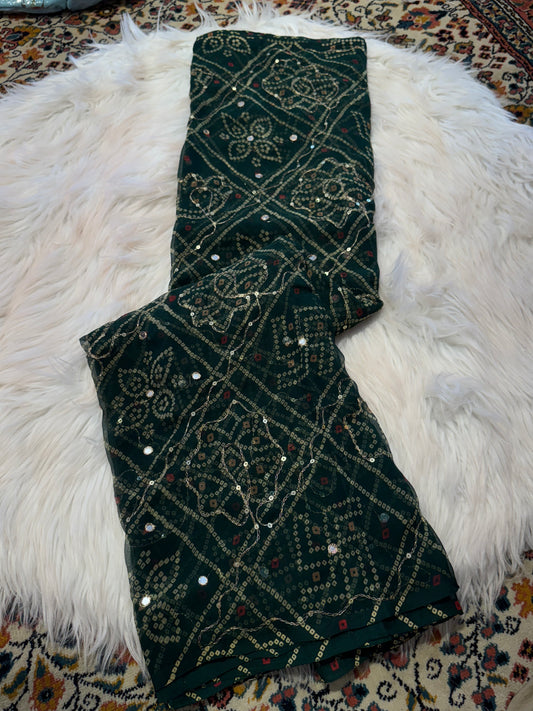 Chunri with mirror aari work