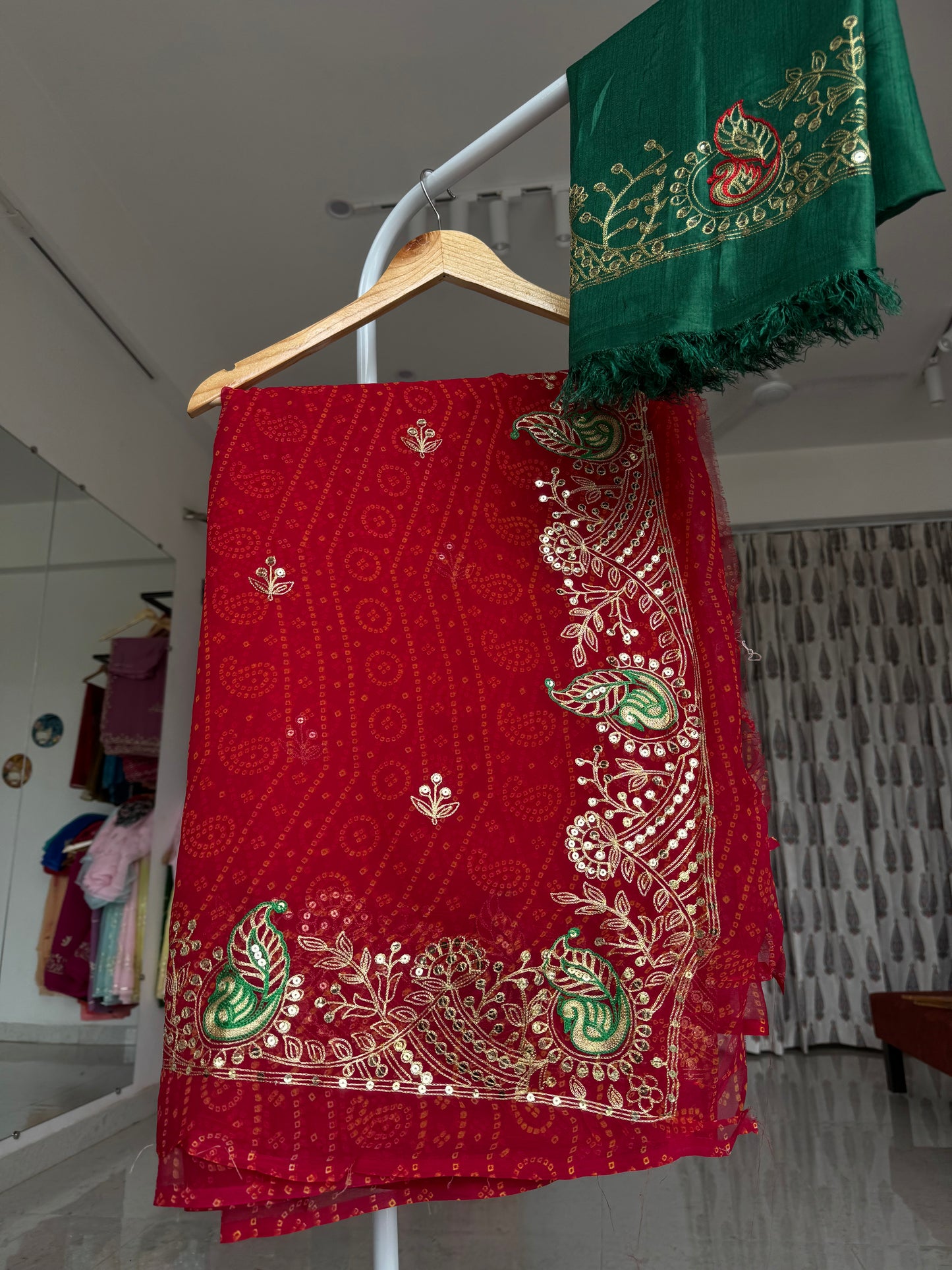 Mayur work chunri