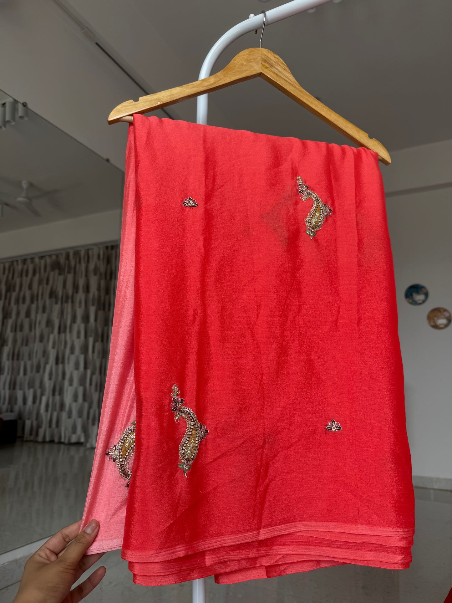 Polly chinnon saree with beautiful paan buti