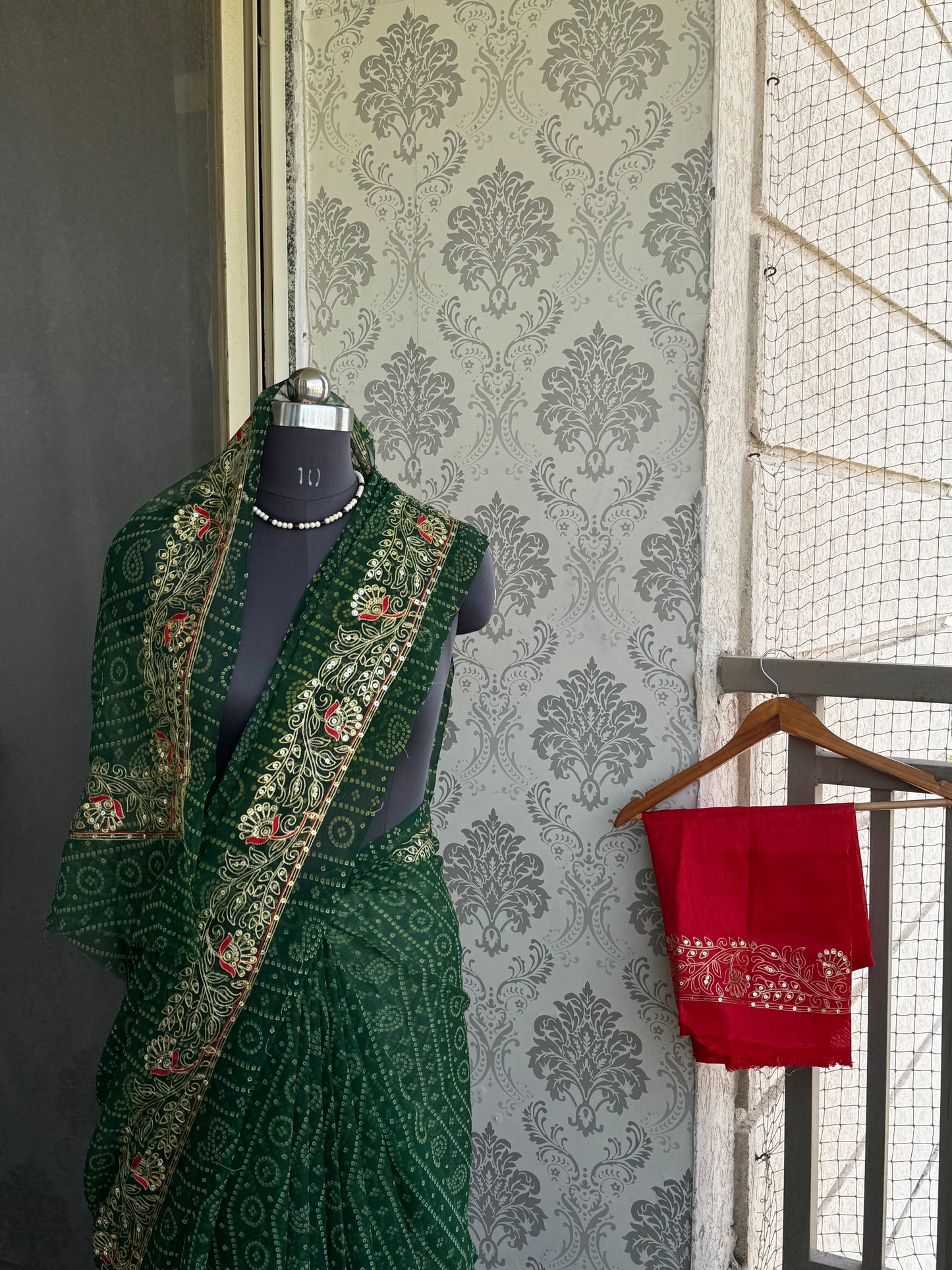 Aari sitara work