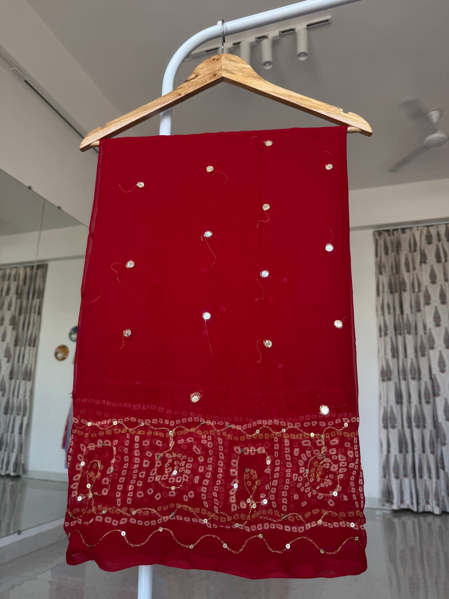 Mirror aari bandhani