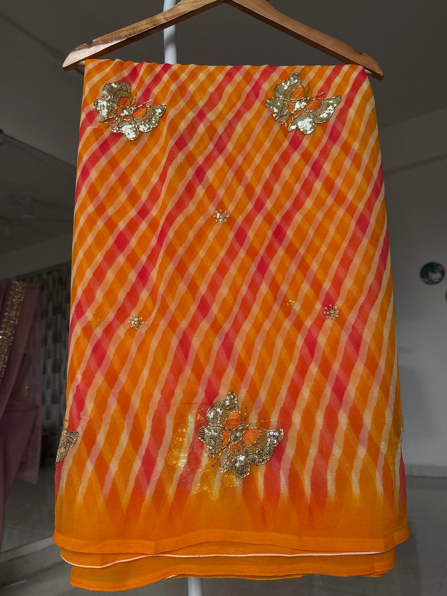 Leheriya with sequins butterfly buta