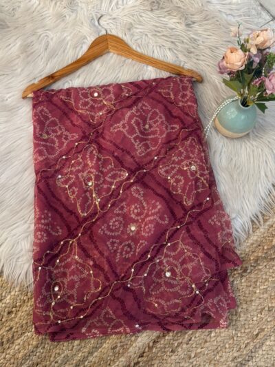 Chunri with mirror aari work