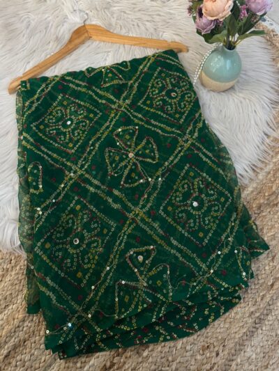 Chunri with mirror aari work