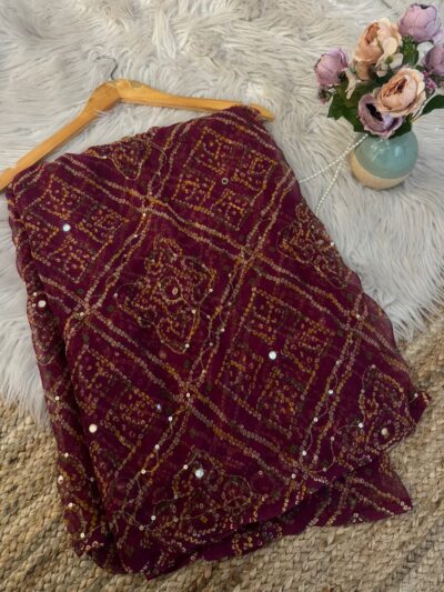 Chunri with mirror aari work