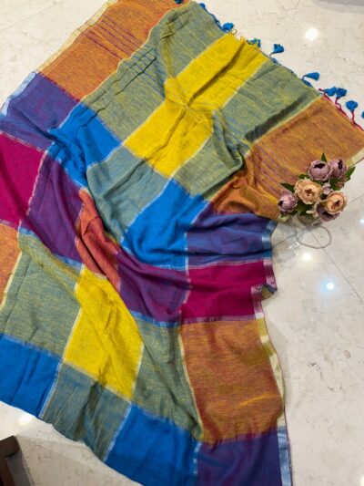 Zari checks pattern saree