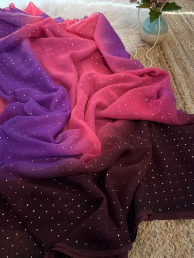 Goldin tipki saree