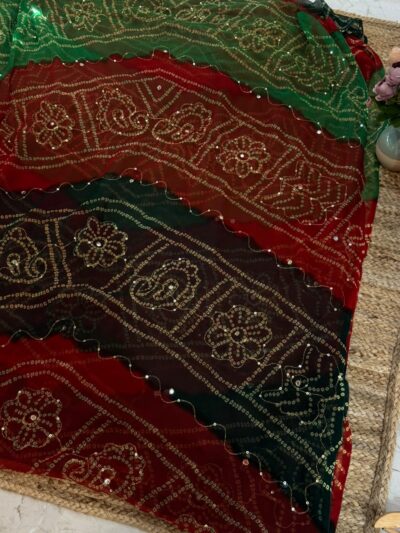 Lehriya chunri with mirror and aari sitara work
