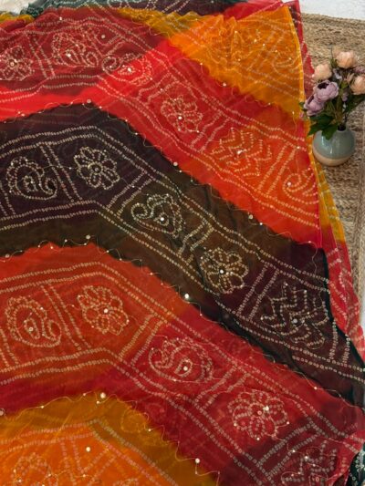 Lehriya chunri with mirror and aari sitara work