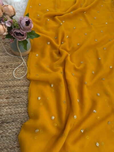 Small buti saree