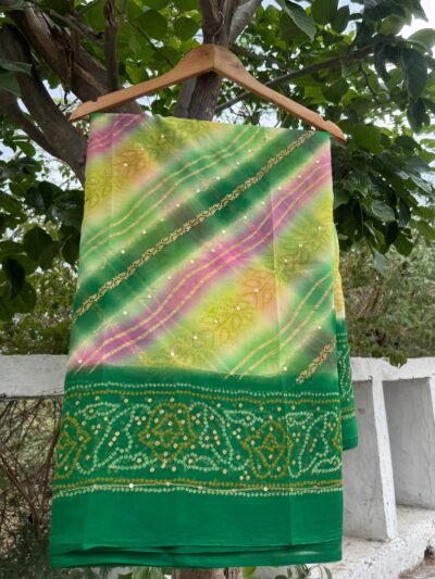 Aari sitara work leheriya