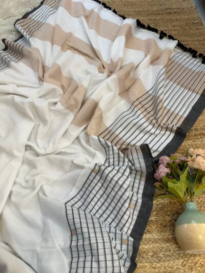 Handloom Jamdani style saree