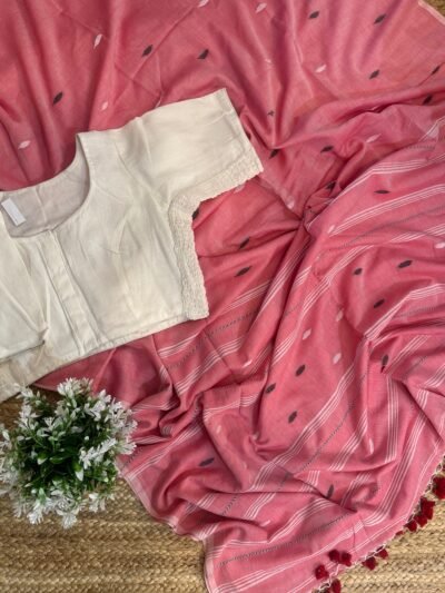 Handloom mul cotton saree + Side strechable solid colour blouse