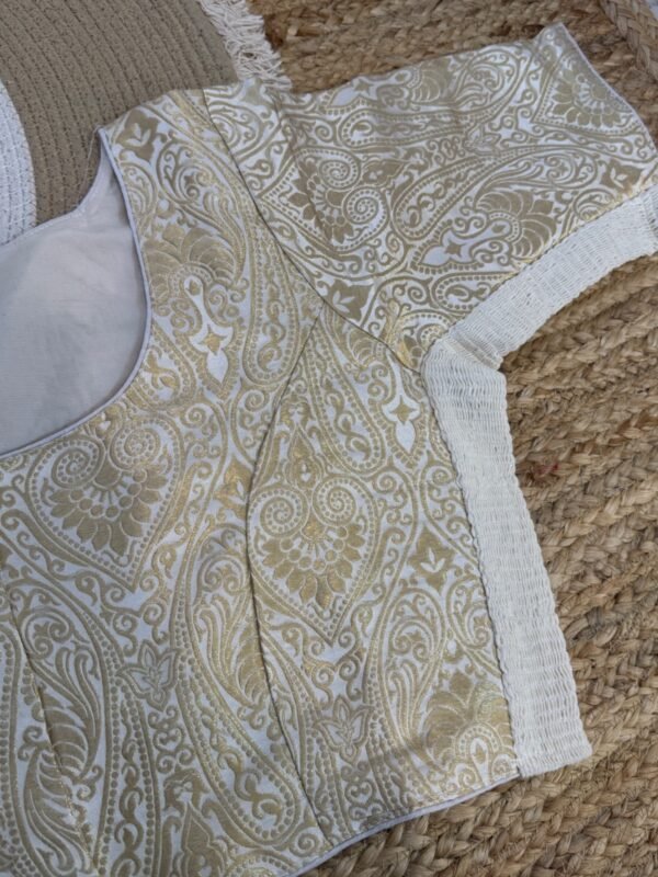 Banarasi Parcha side strechable blouse Silver