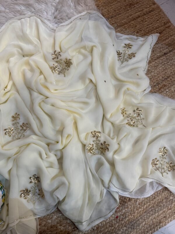Sequins Buta W2