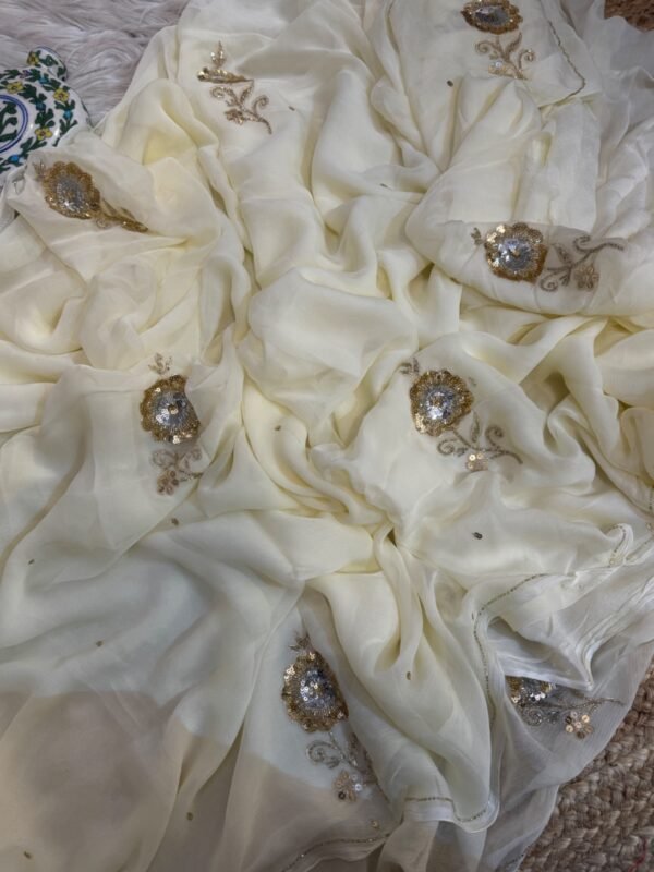 Sequins Buta W3