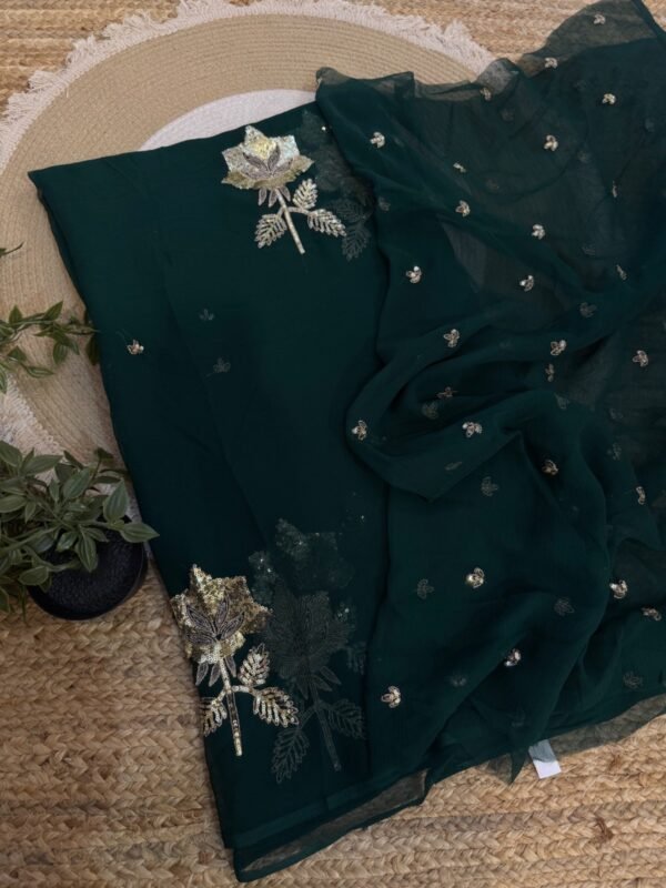 Sequins Buta 7