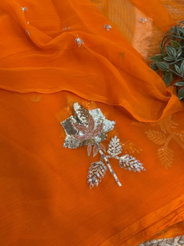 Sequins Buta 10