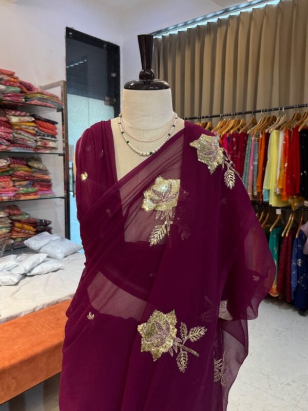 Sequins Buta 12