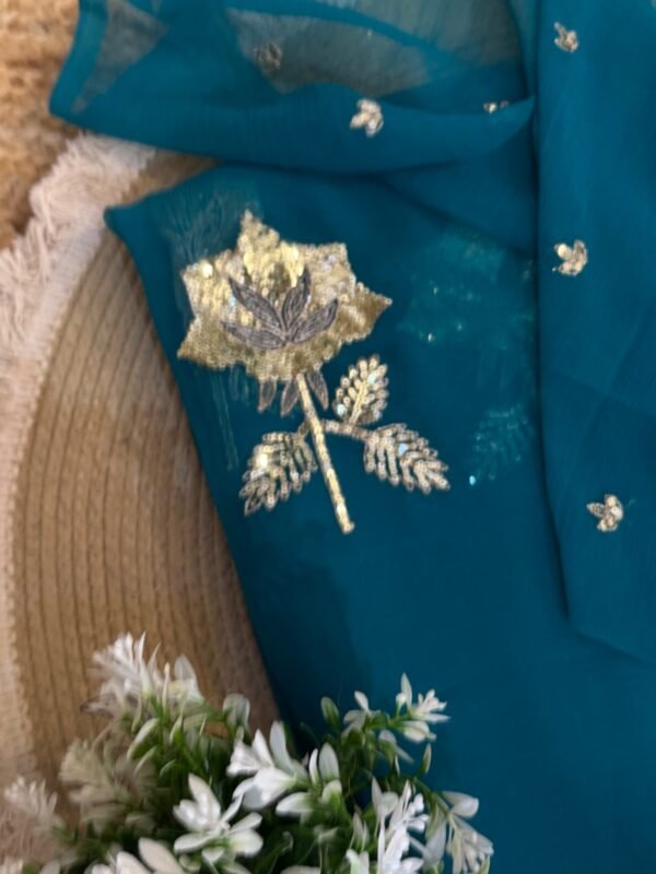 Sequins Buta rama