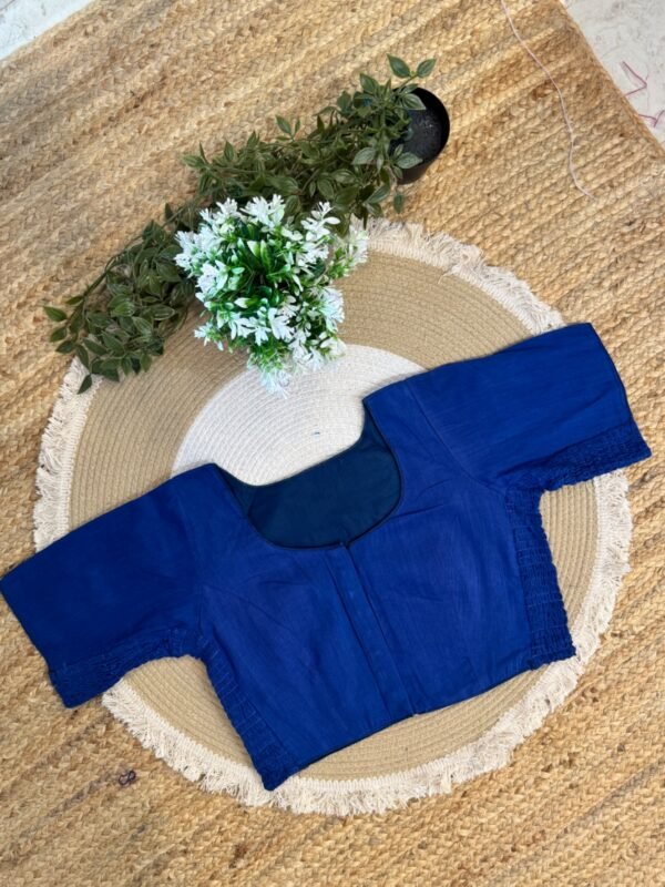 Side strechable solid colour blouse Petrol Blue