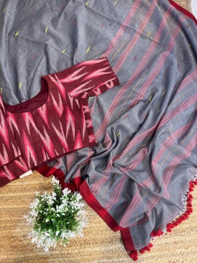 Handloom mul cotton saree + Side stretchable blouse
