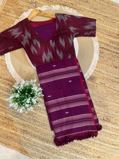Handloom mul cotton saree + Side Stretchable Ikat print blouse